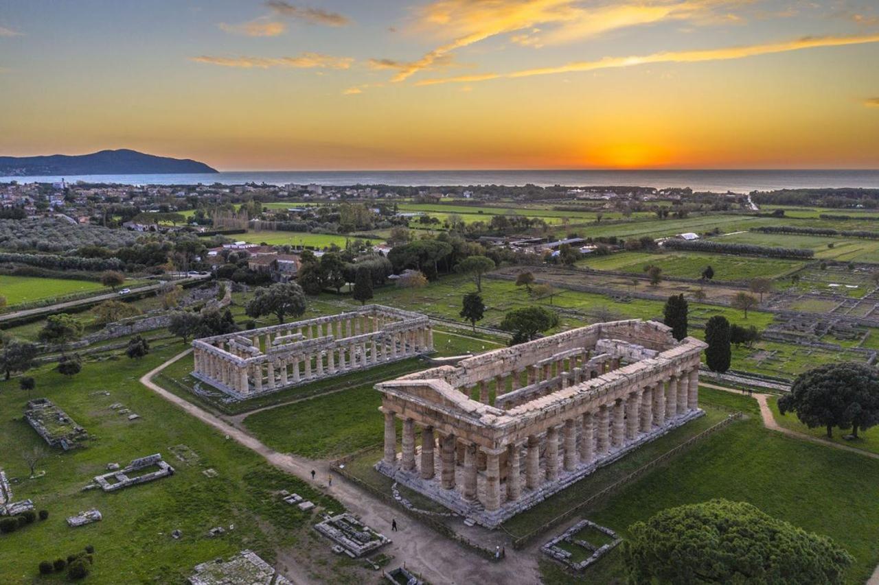 Casa Vacanze Mare Di Paestum Apartment Luaran gambar